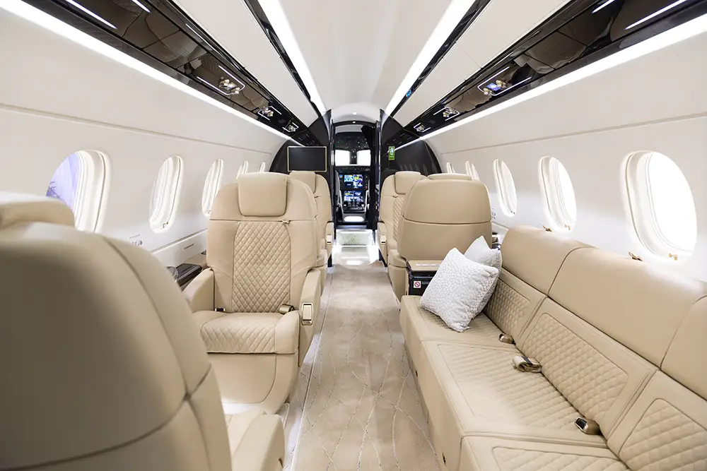 Passengers, Amenities and Storage Passengers, Amenities and Storage